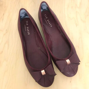 Ted Baker Sually Bow Flats in Pebbled Wine Color SZ 10/40 1/2
